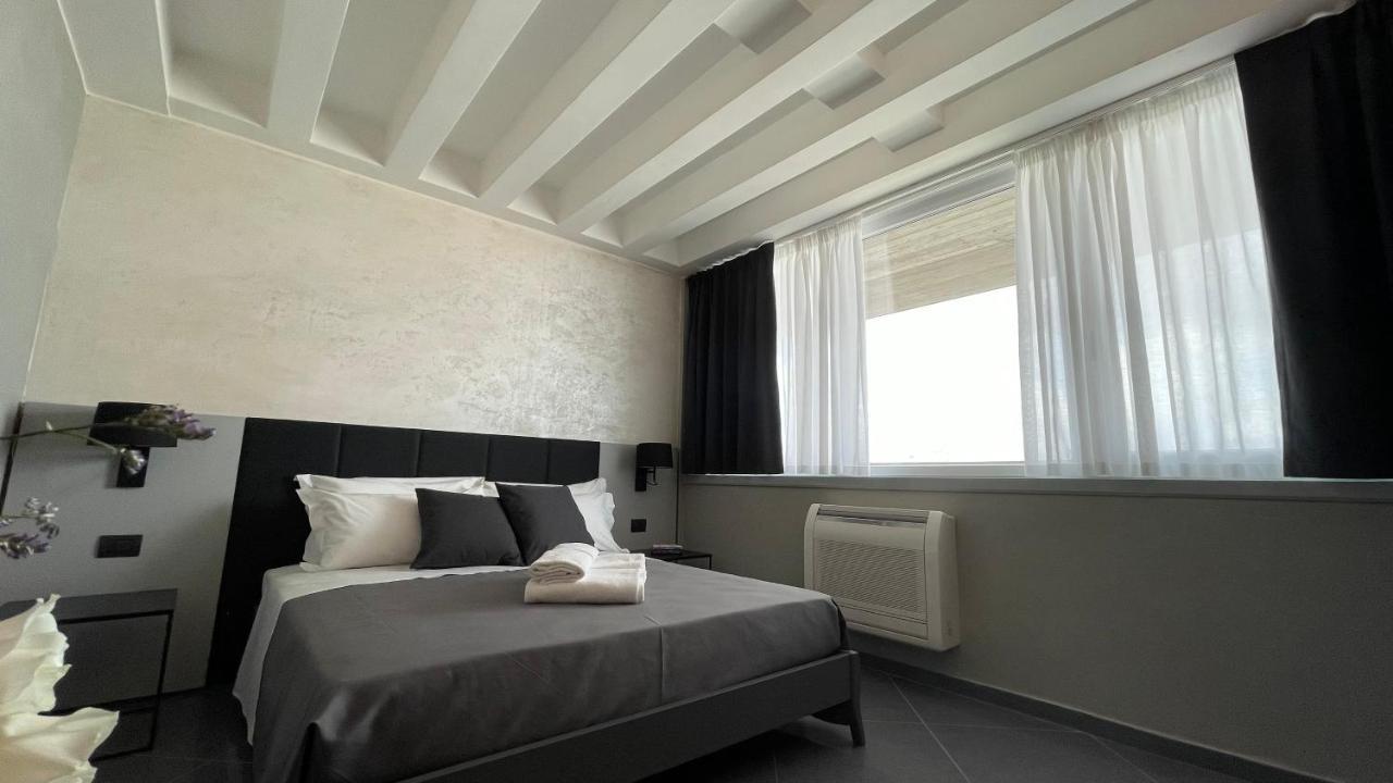 Hotel Tranquillo Uptown Lecce Exterior foto